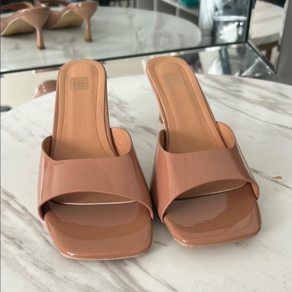 Elegant Tan Women's Mules